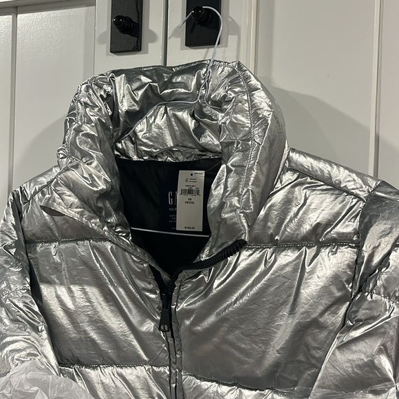GAP Silver Puffer Jacket NWT - Picture 8 of 8
